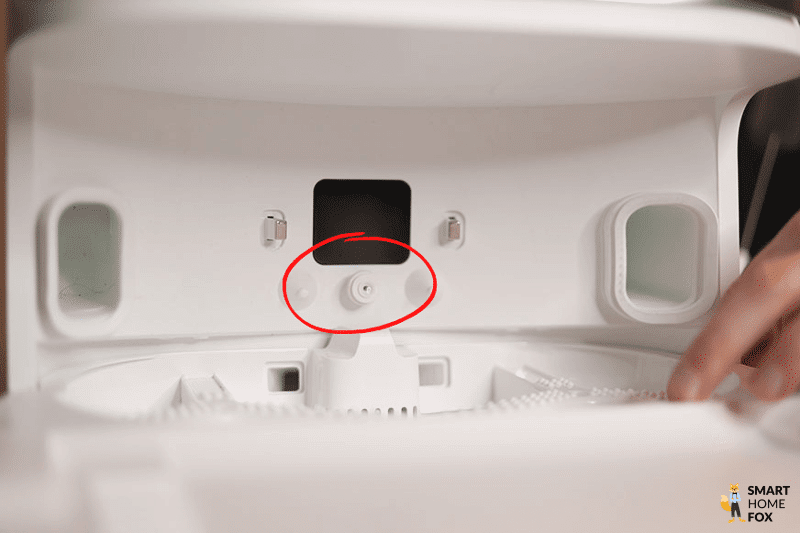 Ниппель для слива воды для пополнения мобильного контейнера для воды Dreame L10s Ultra.